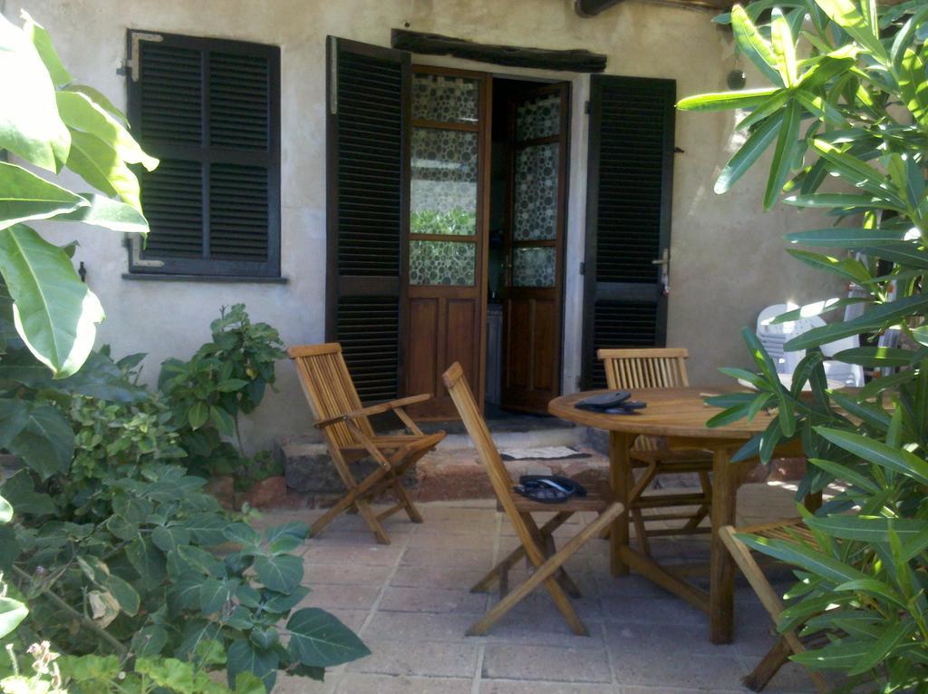 "Casa Cansella" A Few Steps From The Sea Gonnesa Exterior photo