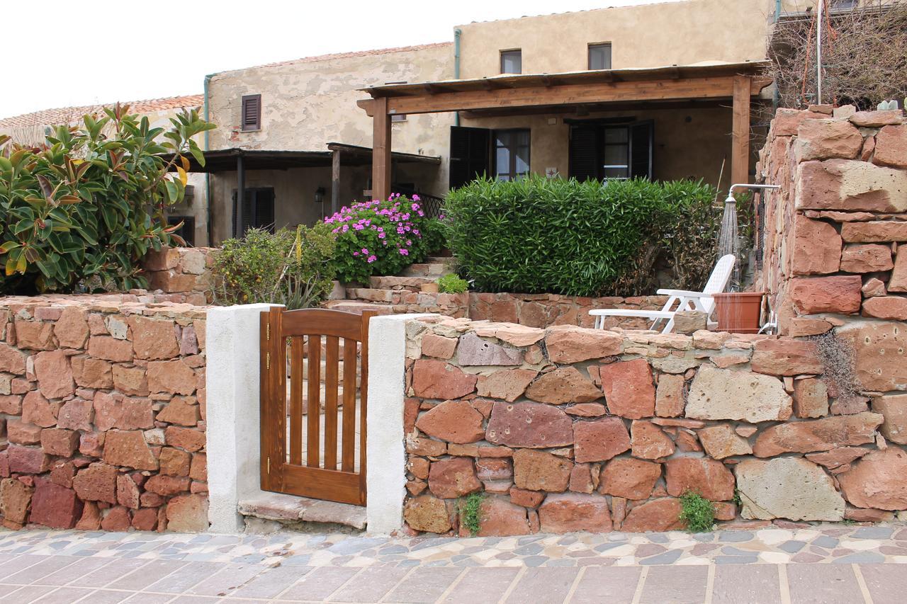"Casa Cansella" A Few Steps From The Sea Gonnesa Exterior photo
